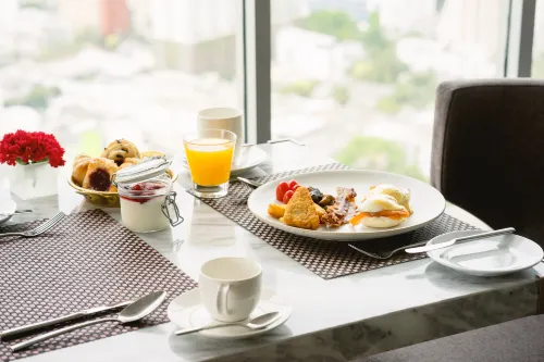 JC Kevin Sathorn Bangkok Hotel Dining Photos
