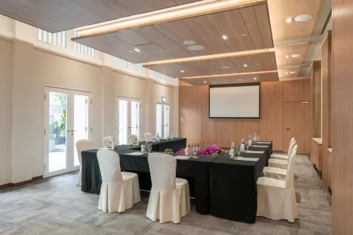 Oasia Resort Sentosa by Far East Hospitality Business Facilities Photos
