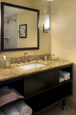 Doubletree by Hilton Los Angeles Downtown Photos