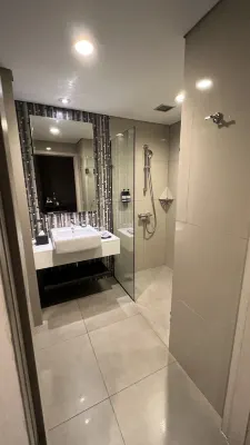 Mercure alam sutera Kamar Photos