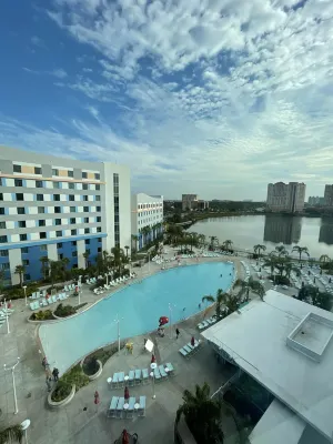 Universal’s Endless Summer Resort – Surfside Inn and Suites Photos