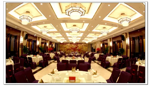 Chong Ning Castle Hotel Dining Photos