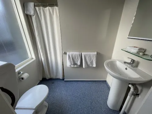 Leviathan Hotel Rooms Photos