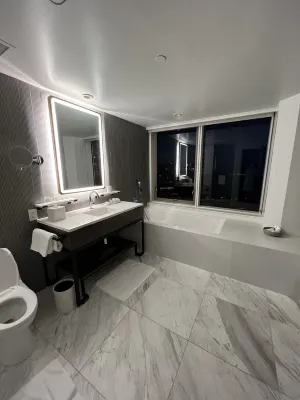Four Seasons Hotel Embarcadero Rooms Photos