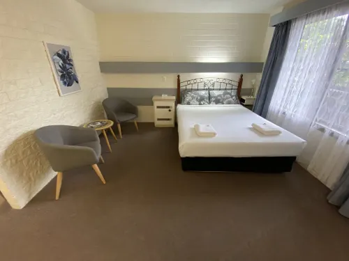 Mahogany Motel Rooms Photos