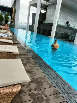 THE FACE Suites Hotel Relaksasi & Rekreasi Photos