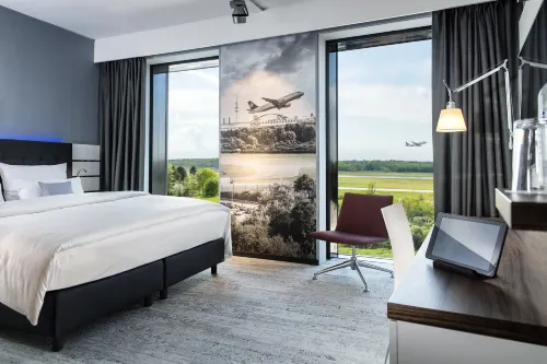 Airport Plaza Hotel Hamburg Featured Photos