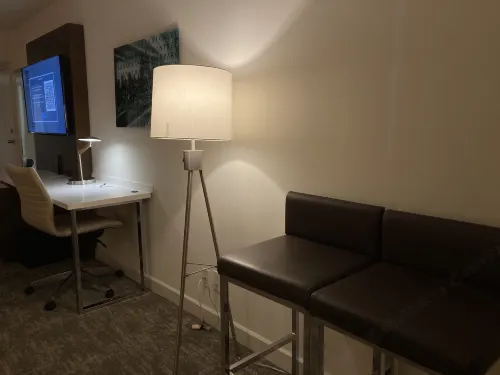 Toronto Marriott City Centre Hotel Rooms Photos