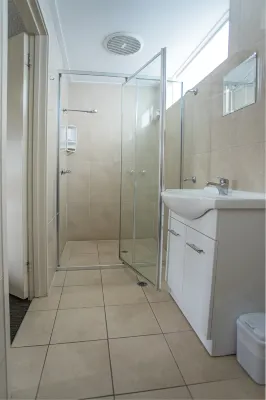 Tropicana Motel Rooms Photos