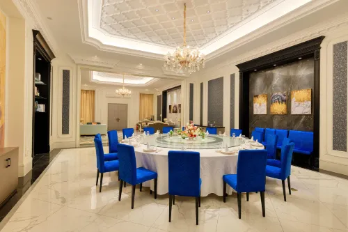 Oriental Fenghuang Hotel (Zhongshan Dengdu Ancient Town Huayi Square) Dining Photos