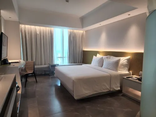 Nuanza Hotel & Convention Cikarang Kamar Photos