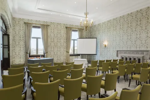 The Phoenicia Malta - The Leading Hotels of the World Espaces Affaires Photos