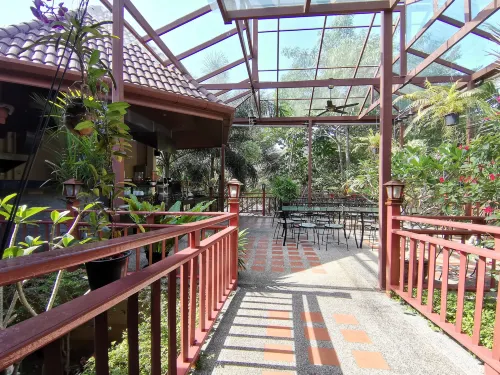 Thai Modern Resort & Spa "Newly Renovated" Restauration Photos