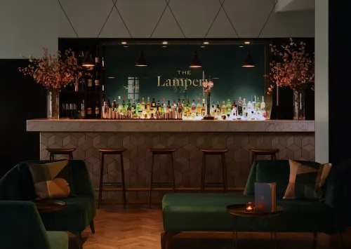 Apex City of London Hotel Restauration Photos