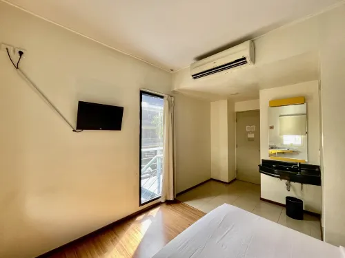 ibis budget Jakarta Menteng Kamar Photos
