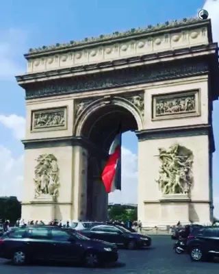 Warwick Champs-Elysées Paris À proximité de l'hôtel Photos