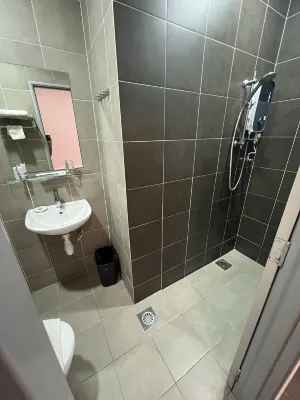 B Lot Hotel Camere Photos