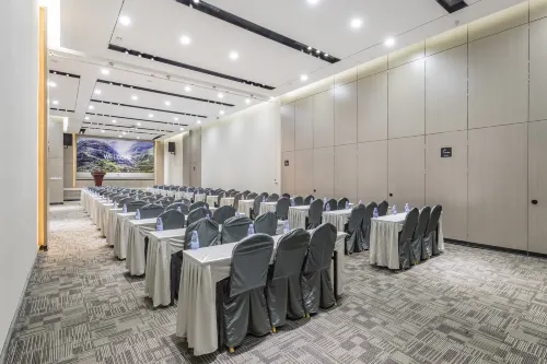 Atour Hotel Business Facilities Photos