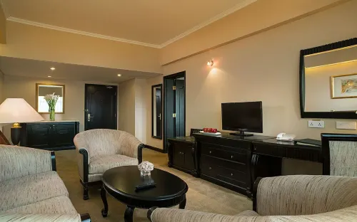 Celebrity International Grand Hotel Chambres Photos