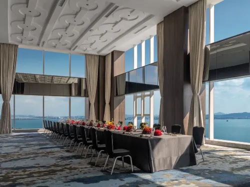 Crowne Plaza Xiamen Jimei Seaview Business Facilities Photos