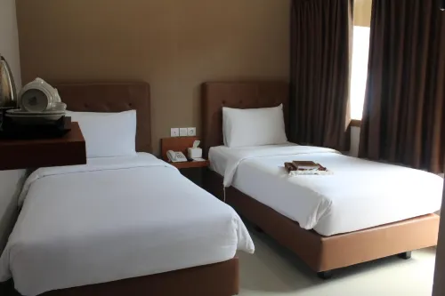 Mr J Suites Hotel Tegal Kamar Photos