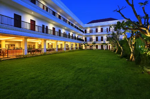 Grand Palace Hotel Sanur - Bali Exterior Photos