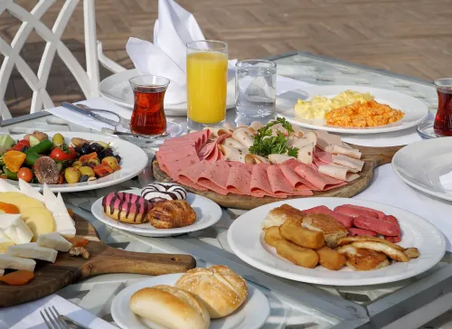 Limak Eurasia Luxury Hotel Dining Photos