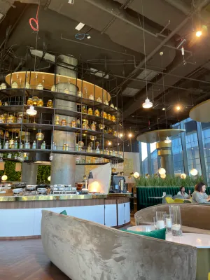 Crowne Plaza Warsaw - the Hub Dining Photos