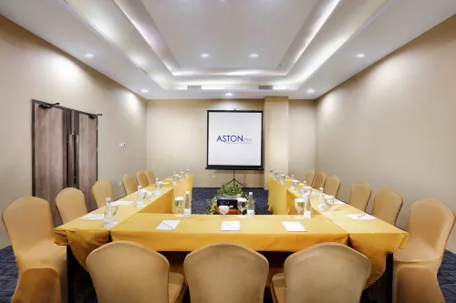 ASTON Inn Pandanaran - Semarang Fasilitas Bisnis Photos