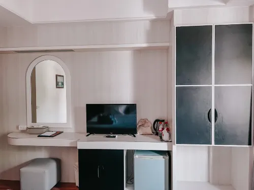 New Travel Lodge Hotel Phòng Photos