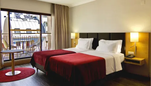 SANA Reno Hotel Rooms Photos