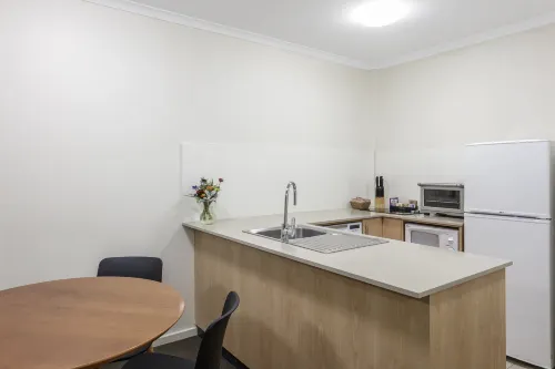 Ramada Encore By Wyndham Belconnen Canberra Rooms Photos