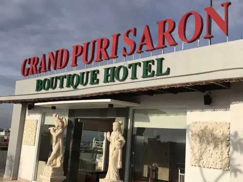 Grand Puri Saron Yogyakarta Esterni Photos