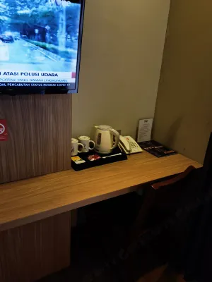 Sans Hotel Puri Indah Jakarta Photos