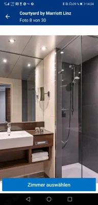 Courtyard by Marriott Linz Zimmer Photos