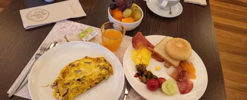 포 포인츠 바이 쉐라톤 볼차노 식사 Photos