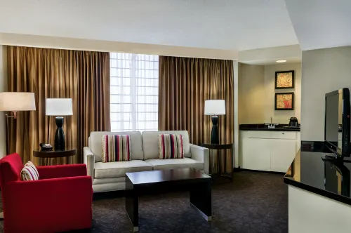 Doubletree by Hilton Los Angeles Downtown Rum Photos