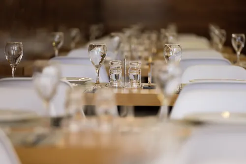 Nalagi Hotel Dining Photos