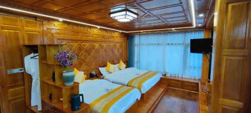 Shangri-La Nongla Yangpi Ecological Manor (Napa Sea Scenic Area) Kamar Photos