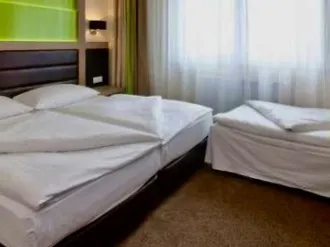 Holiday Inn - the niu, Fusion Hamburg St. Georg Zimmer Photos