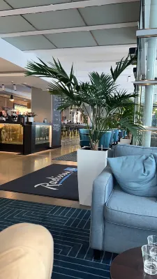 Radisson Blu Aleksanteri Hotel Espaces publics Photos