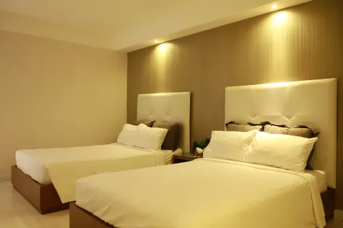 The Luxe Hotel Photos