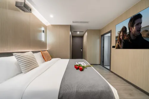 FF Hotel (Chongqing Jiefangbei Bayi Road Branch) Kamar Photos