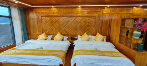 Shangri-La Nongla Yangpi Ecological Manor (Napa Sea Scenic Area) Kamar Photos