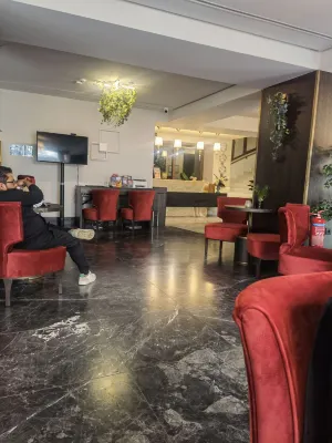 Royalty Hotel Athens Öffentliche Flächen Photos