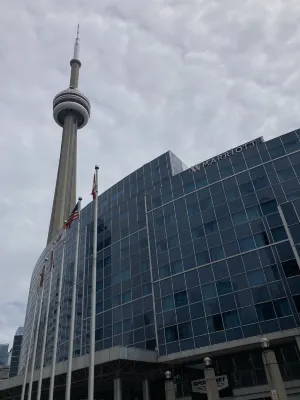 Toronto Marriott City Centre Hotel Exterior Photos
