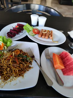 The Highland Park Resort Bogor Makanan Photos