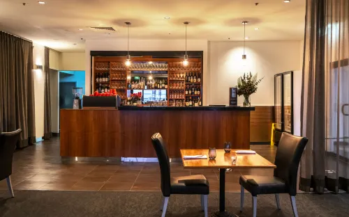 Hotel Grand Chancellor Hobart Dining Photos