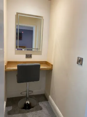 Exeter Court Hotel Rooms Photos