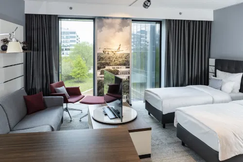 Airport Plaza Hotel Hamburg Rooms Photos